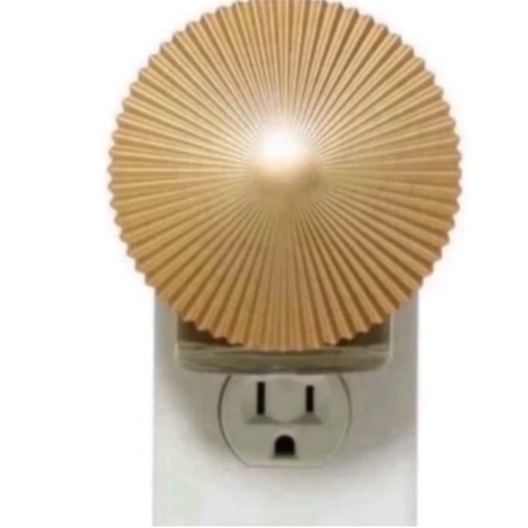 New Yankee Candle Sun Scent Plug Diffuser - Picture 1 of 1